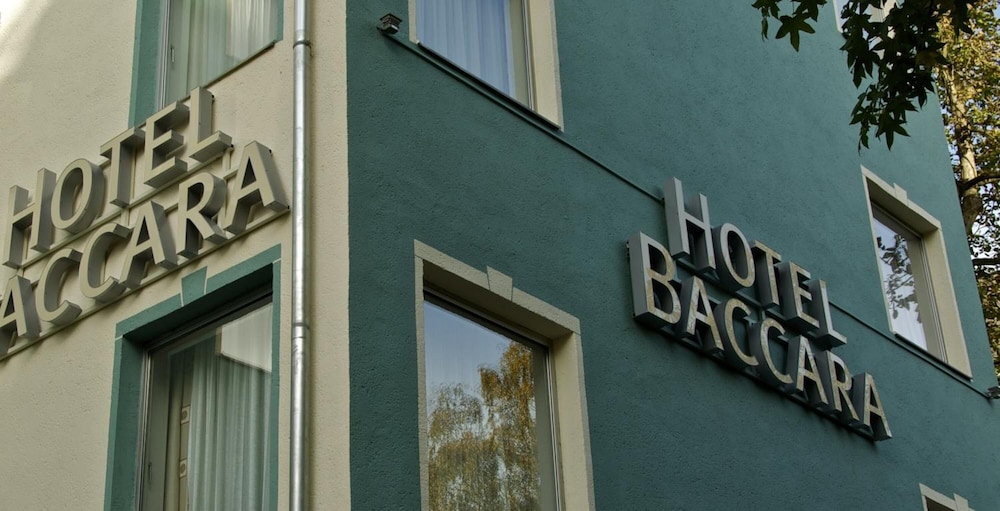Hotel Baccara 6/59