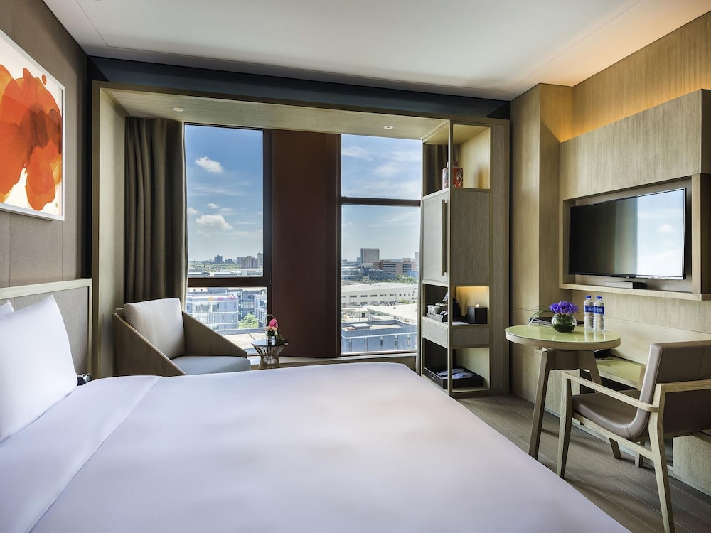 NOVOTEL SHANGHAI CLOVER 29/73