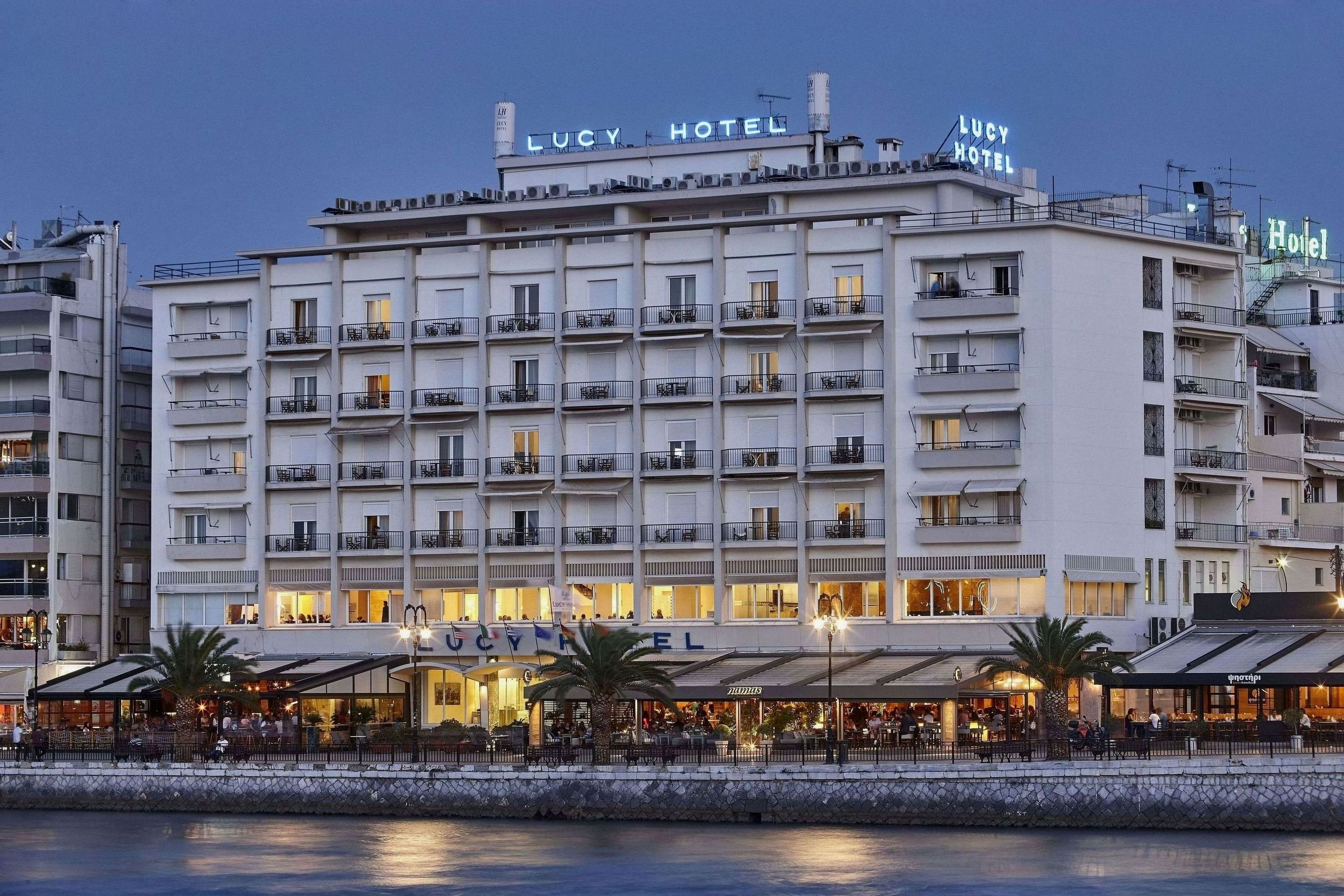 LUCY HOTEL 3/40