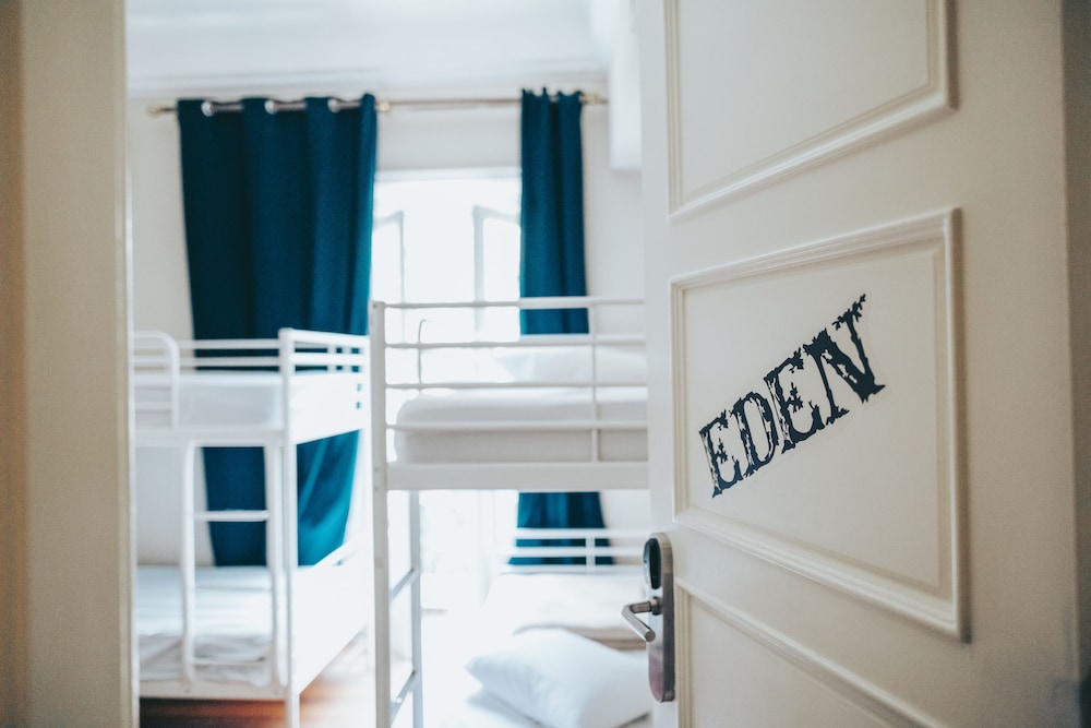 Urban Garden Hostel 4/17
