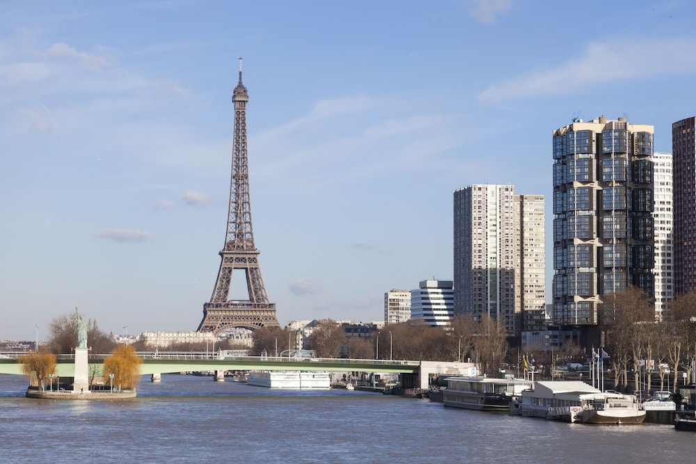Timhotel Tour Eiffel 54/62