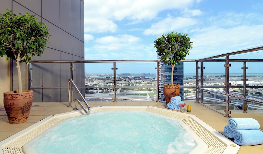 swimming pool spa