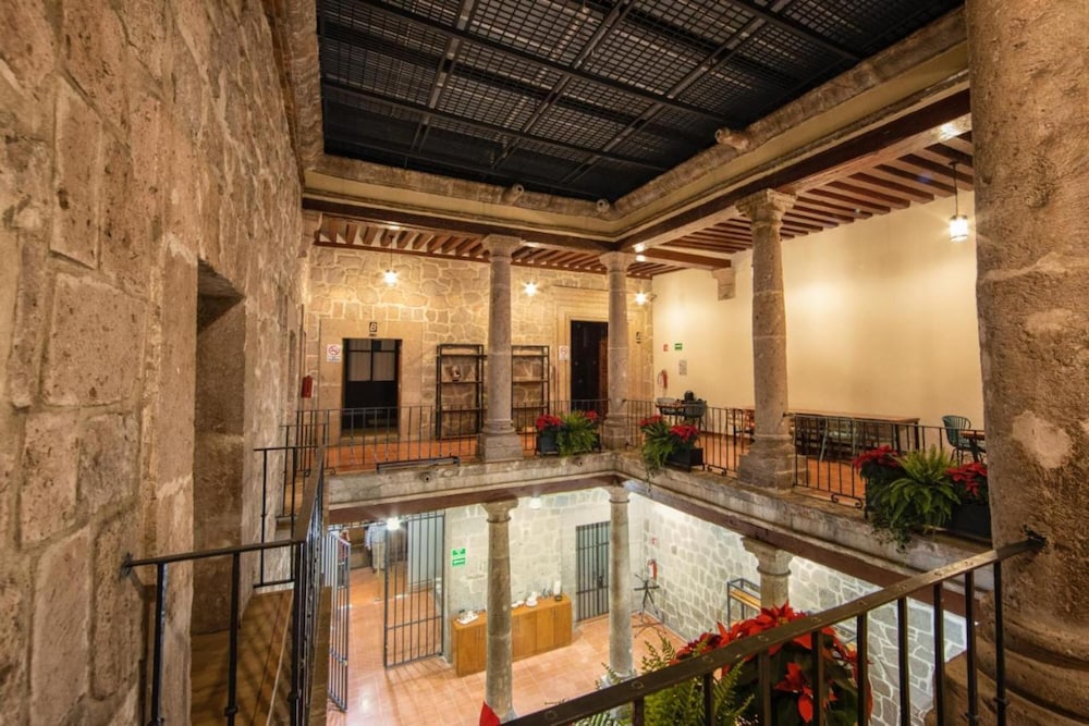 OYO Hostal Mich Morelia 24/33