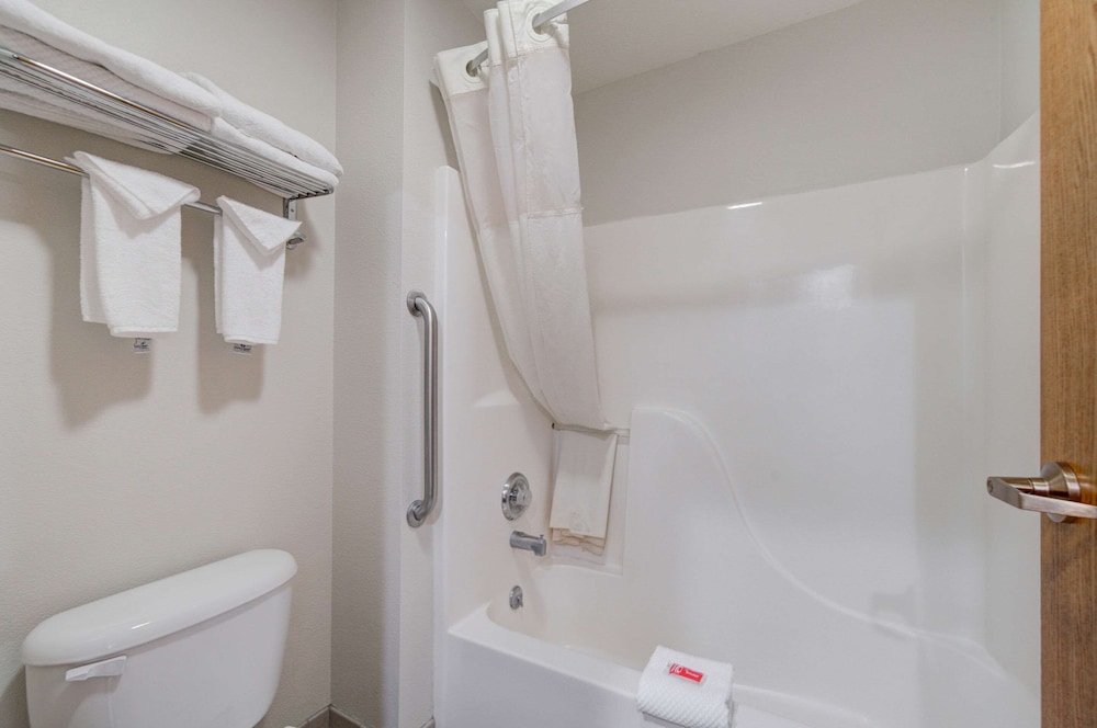 غرفة قياسية بسريرين كوين، Econo Lodge Livingston Gateway To Yellowstone 7/8