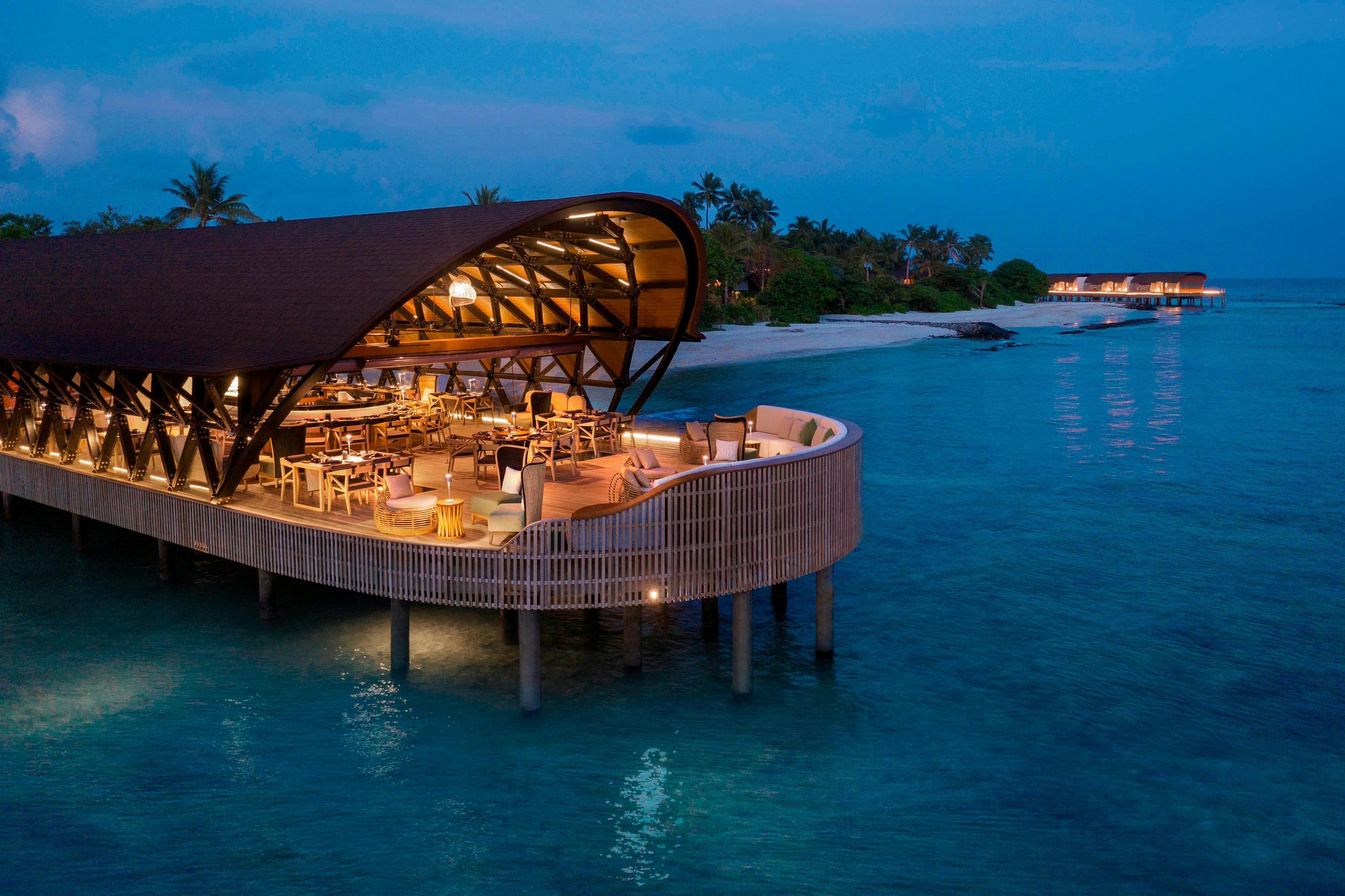 The Westin Maldives Miriandhoo Resort 145/147