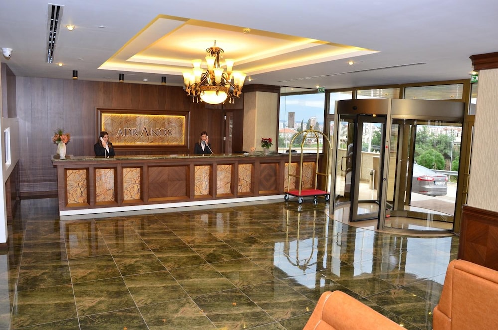 ADRANOS HOTEL 8/62