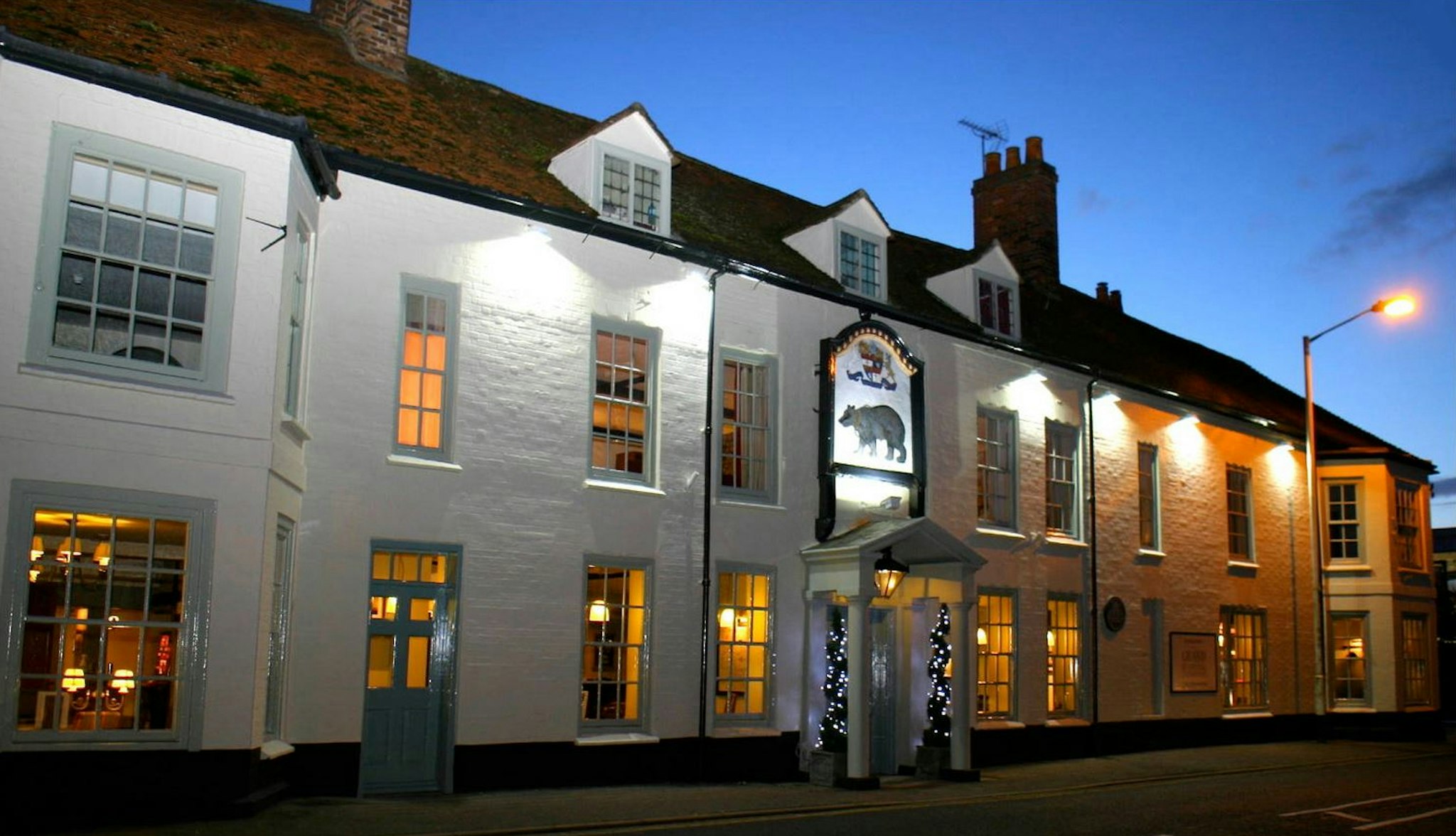 Bear Hotel Hungerford 2/17