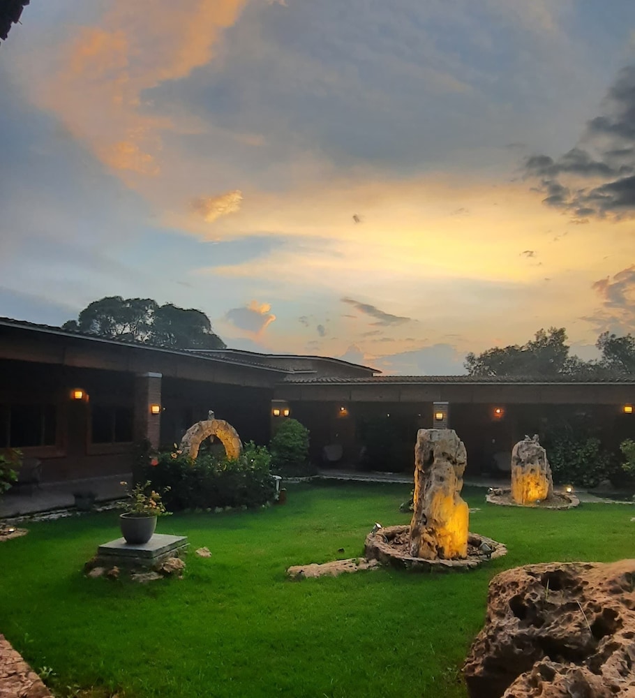 Hotel Matea Inn 34/39