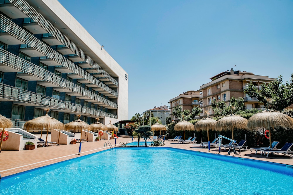 Sol Port Cambrils (ex Tryp Port Cambrils) 3/72
