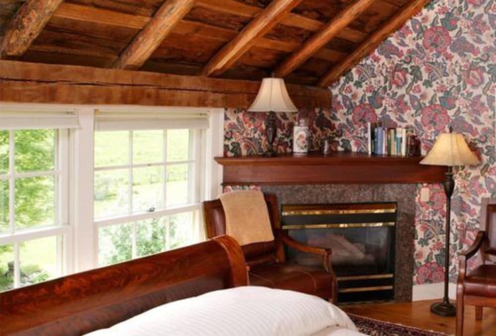 The Inn at Round Barn Farm 50/70