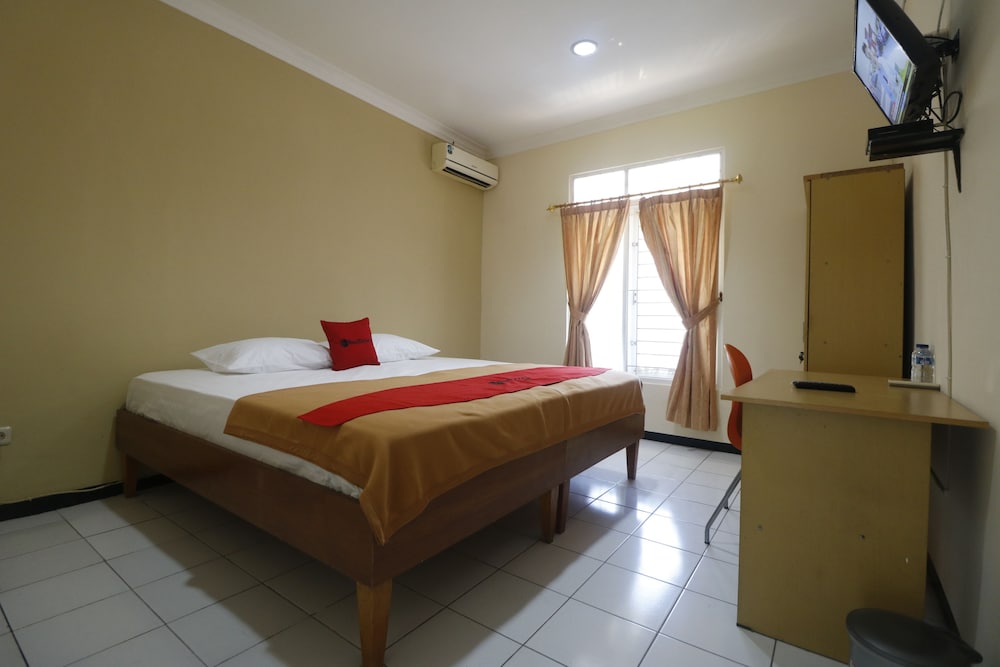 Reddoorz @ Jalan Gatot Subroto Jakarta 8/19