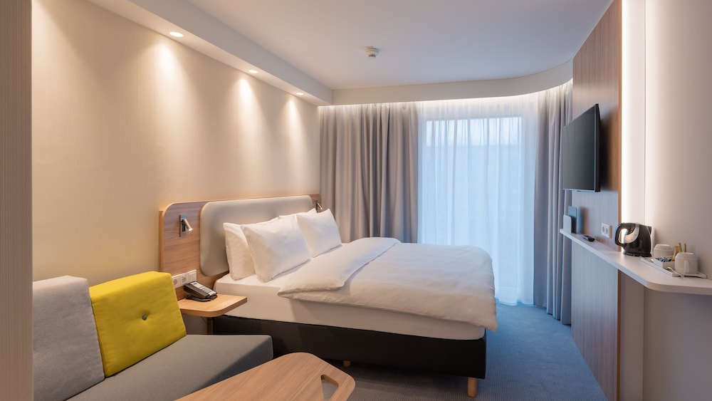 HOLIDAY INN EXPRESS AND SUITES POTSDAM 21/58