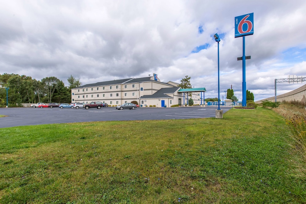 Motel6 Baraboo, WI - Lake Delton 37/49