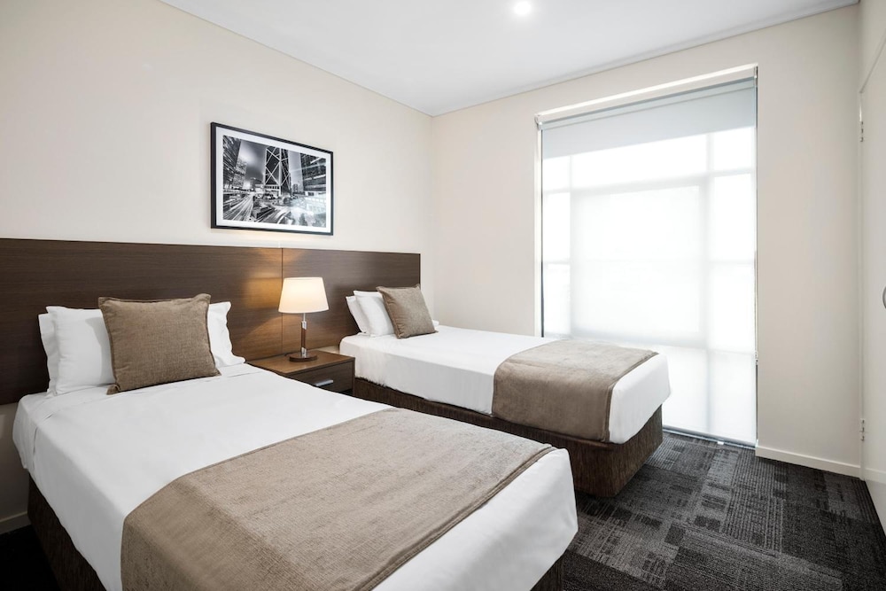 2 BEDROOMS, APARTMENT