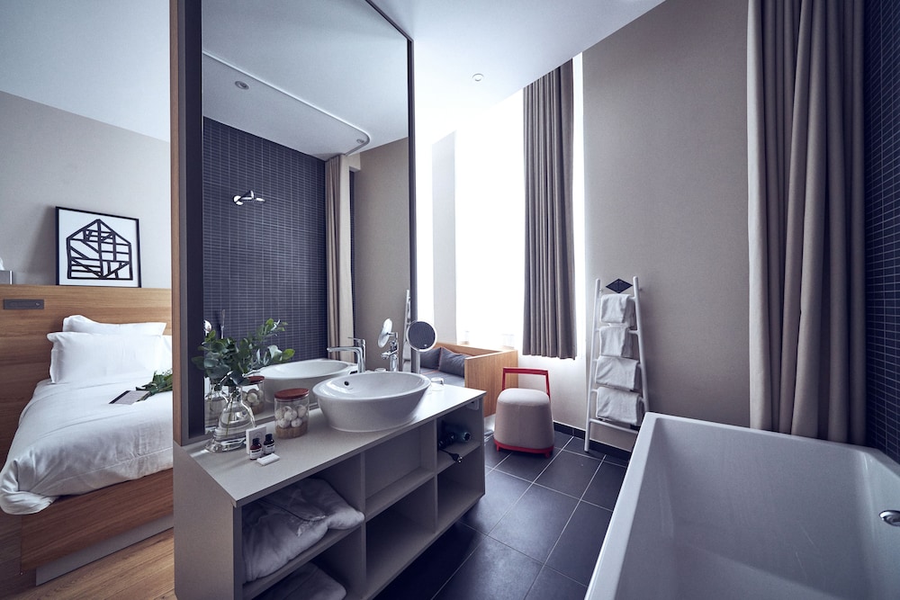 MAISON NO 29/72