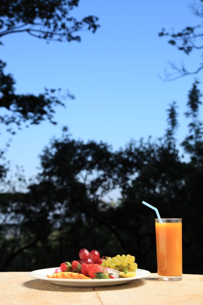 The Tamara Coorg 18/49