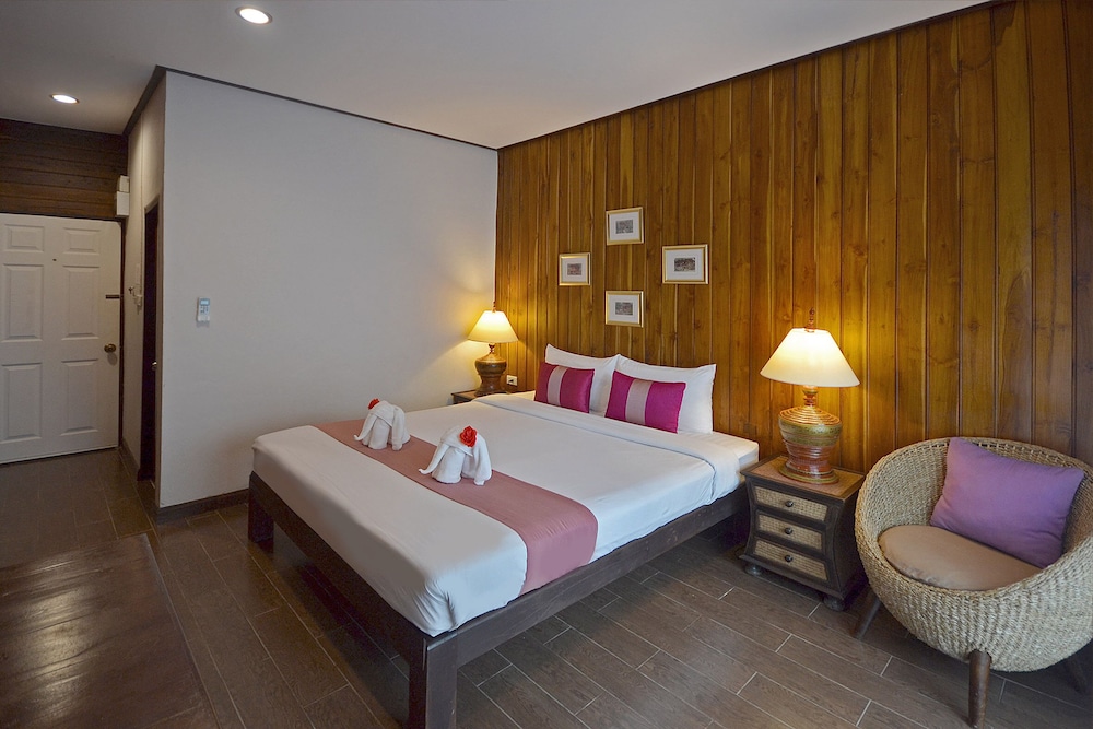 Thai Thai Sukhothai Resort 19/68