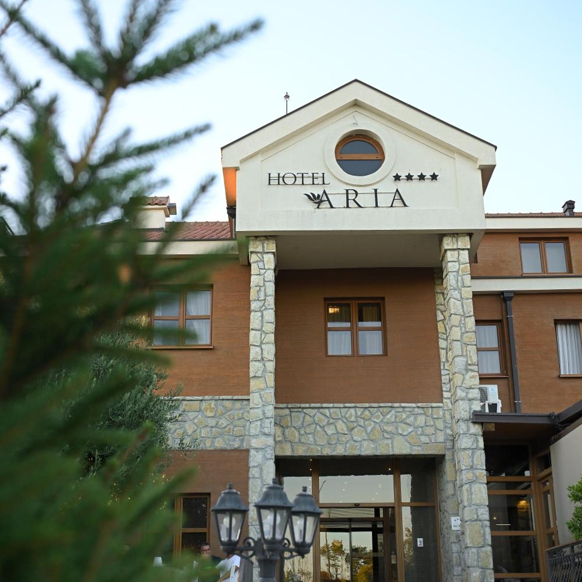 Aria Hotel 4/54