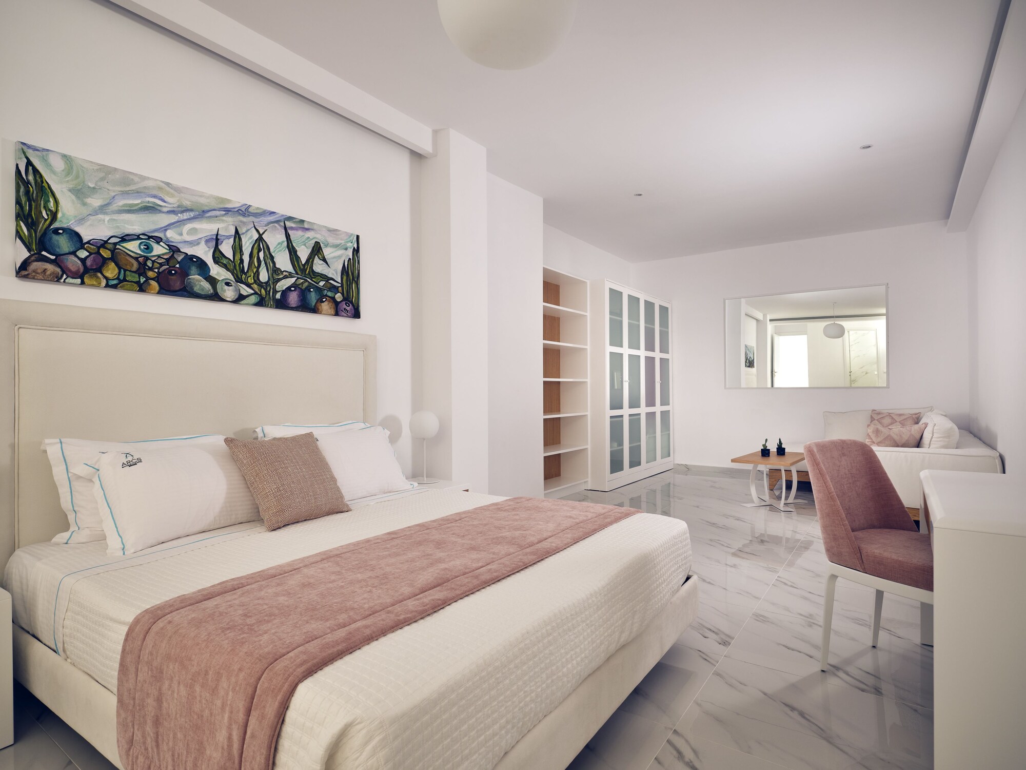 Fantasy, Family, Apartment, 2 Queen Beds, Partial Sea View, Sofa