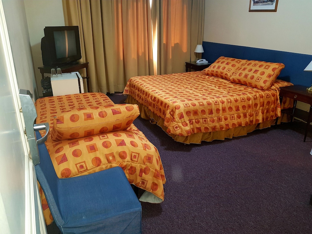Hotel Regis 41/51