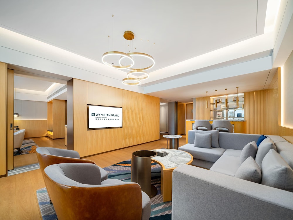 Wyndham Grand Zhaoqing Downtown 30/47