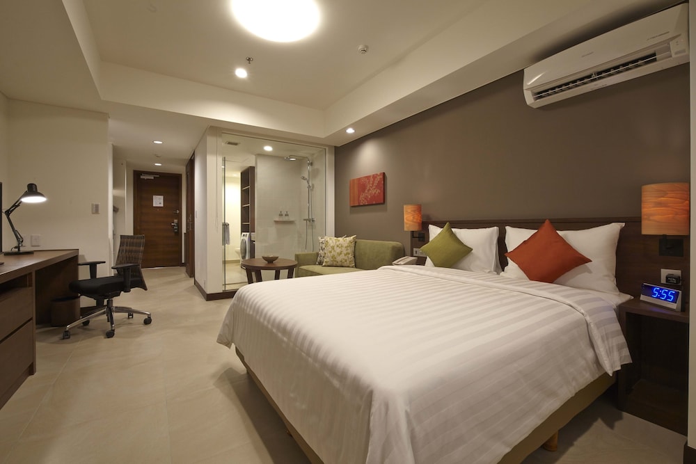 Axia South Cikarang Service Apartment 20/75
