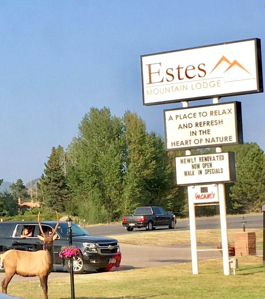Estes Mountain Inn 61/70