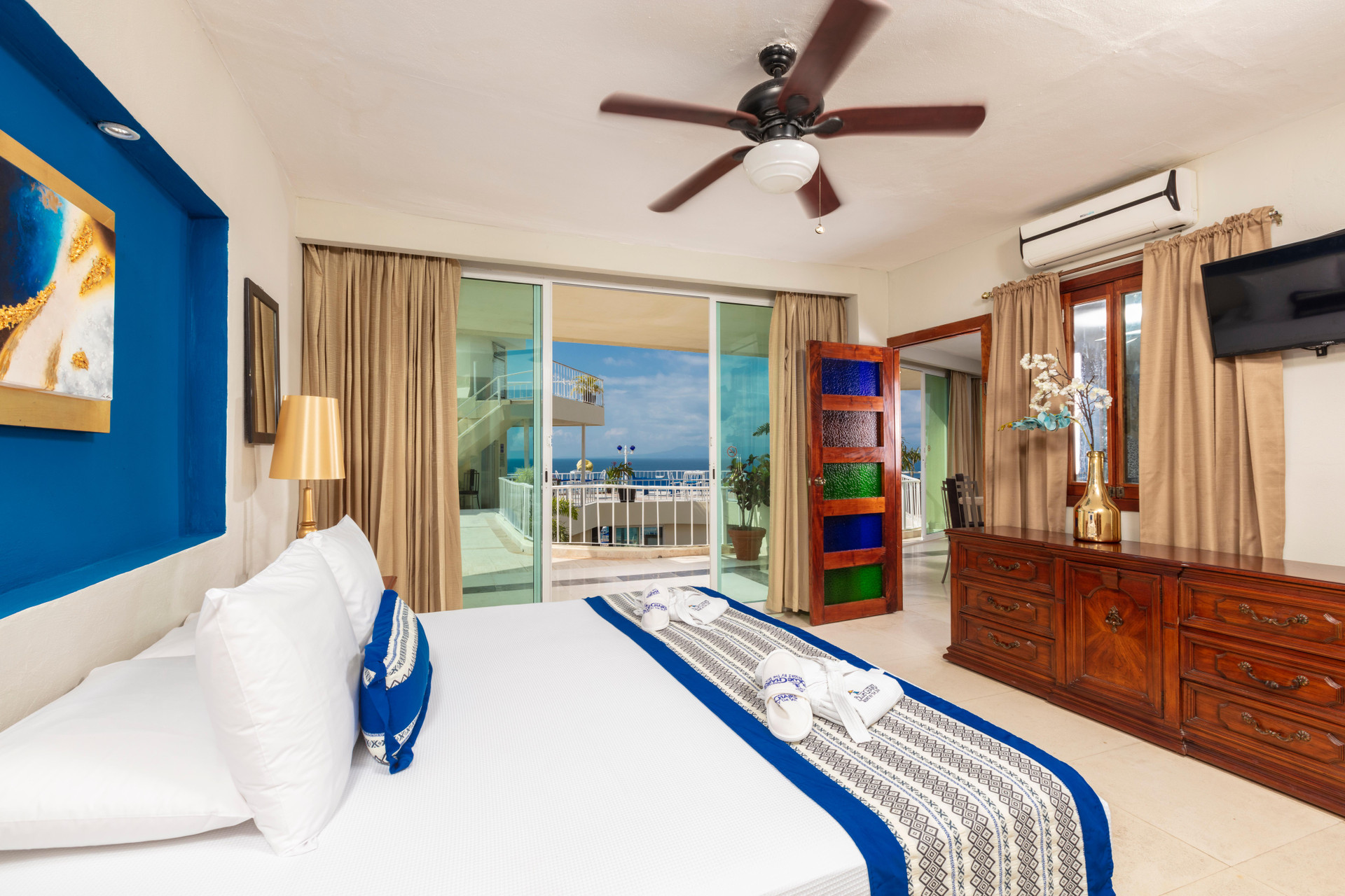Master, Suite, Bay View