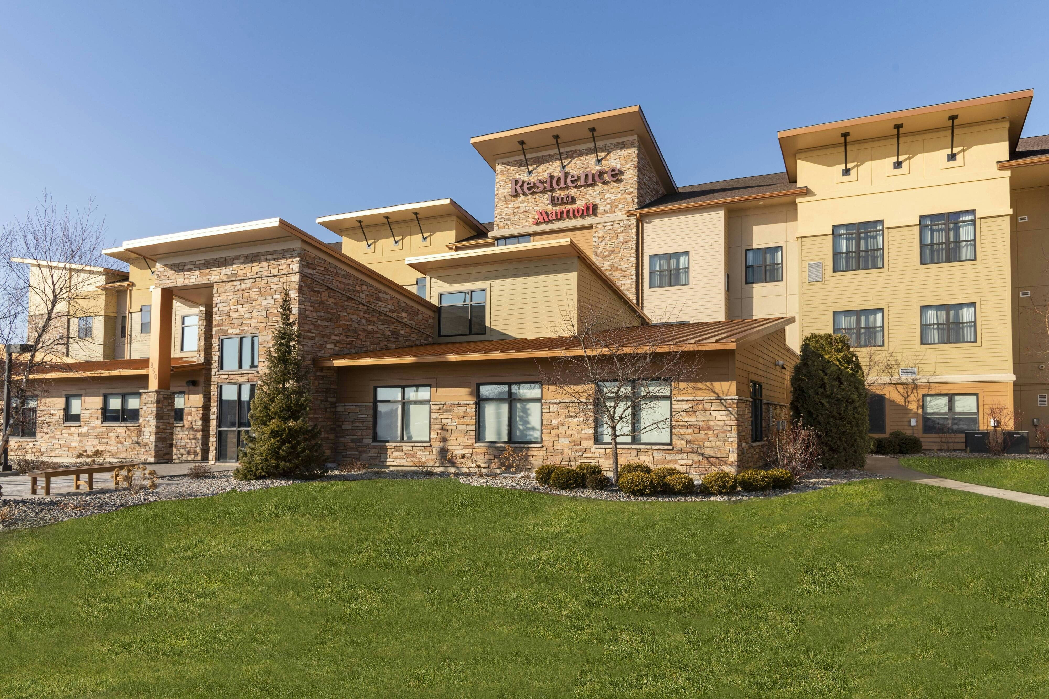 Residence Inn Midland Marriott 44/44