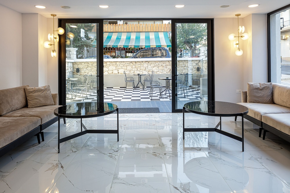 Jo An Palace Hotel 54/69