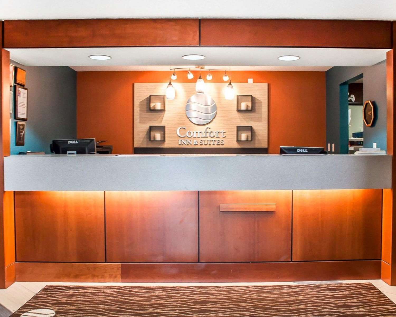Comfort Inn & Suites Hamburg - Buffalo South 4/29
