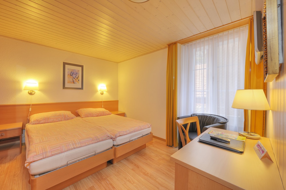 Rossli Hotel 8/64