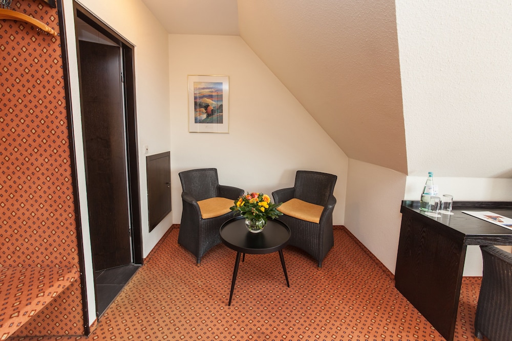 Hotel Strohgaeu 33/47
