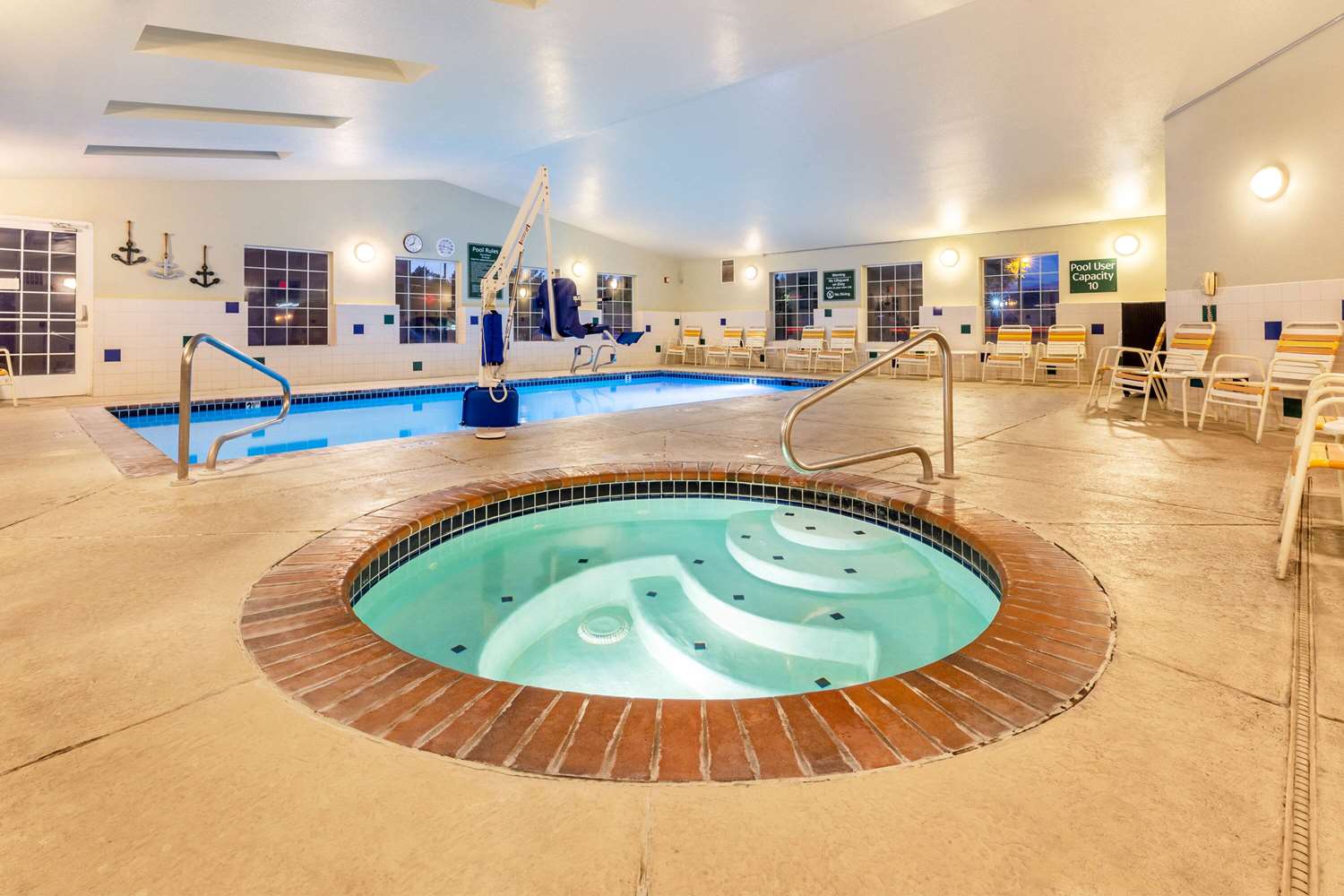 swimming pool spa