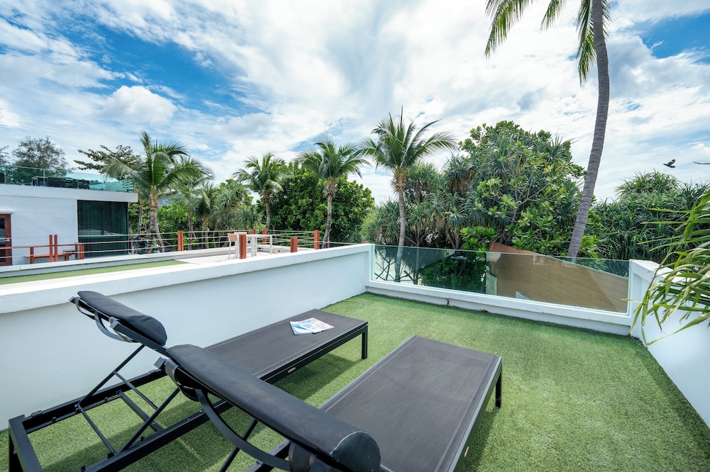 La Flora Resort Patong 43/70
