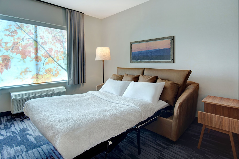 Fairfield Inn & Suites Rochester Hills 6/34