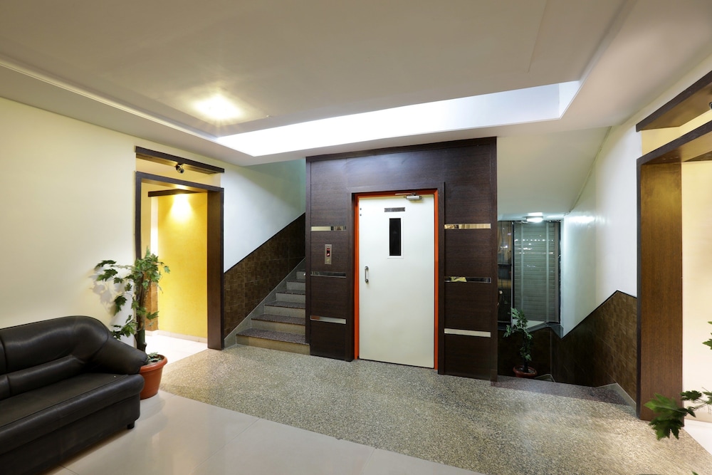 Hotel Sai Grand Castle Inn 26/38