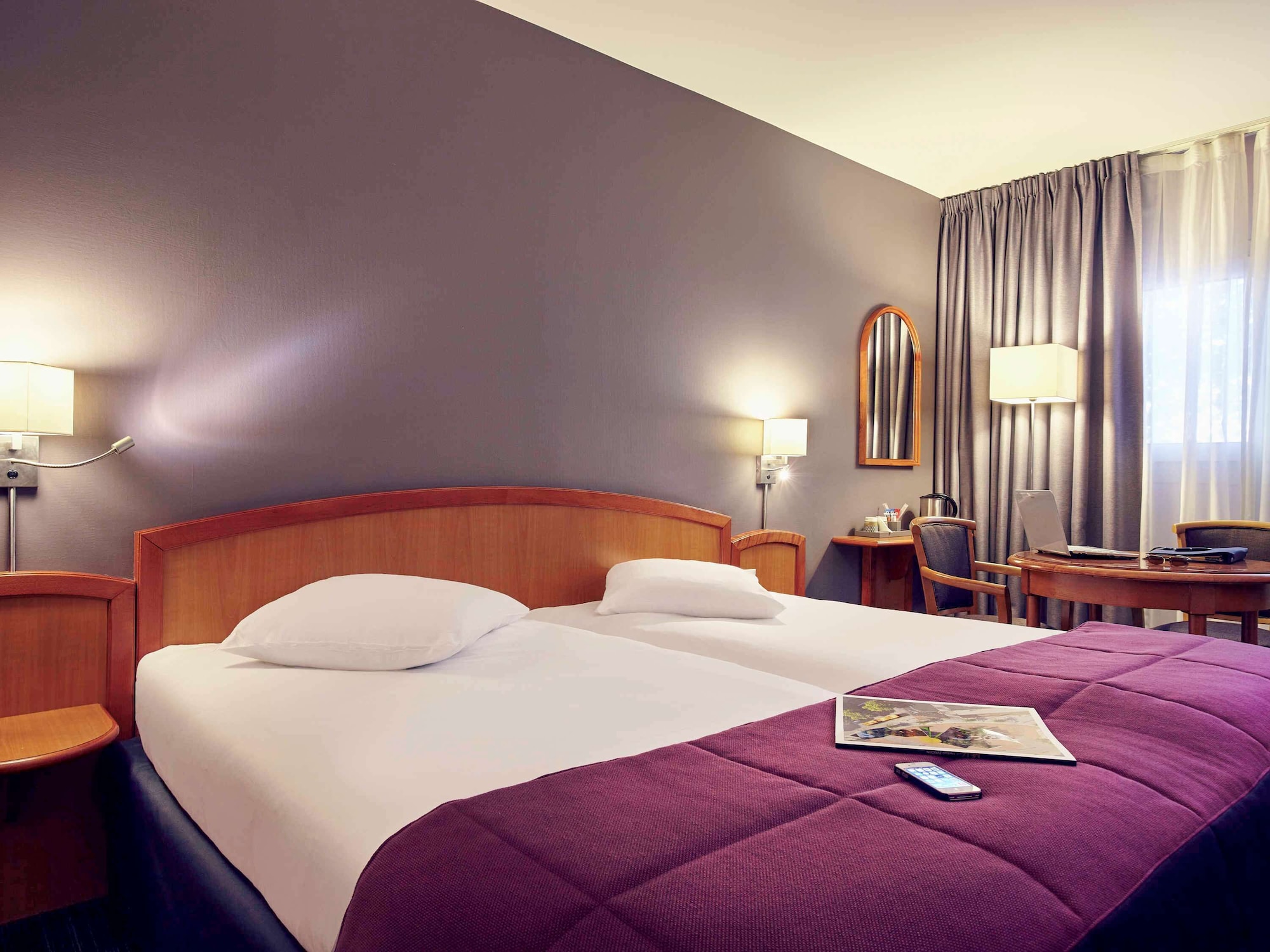 CLASSIC, TWIN BEDS