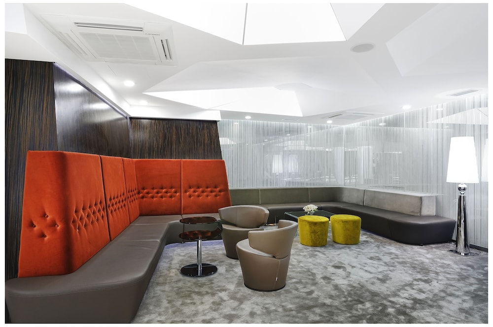 Cartoon Hotel 40/54