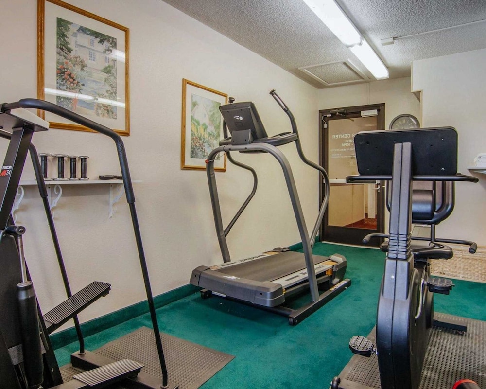 Quality Inn and Suites Medford Airport 27/51