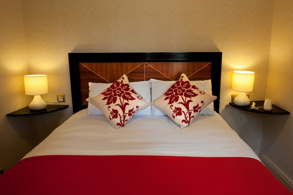 Royal Court Hotel Coventry 22/61
