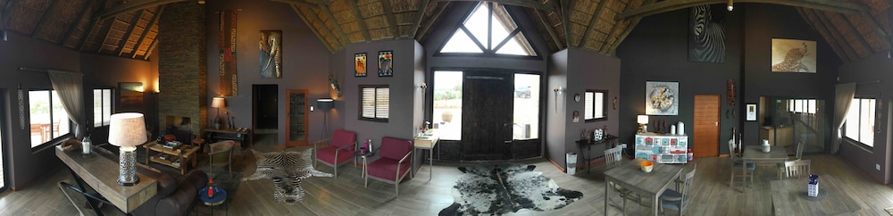 J-Bay Zebra Lodge 26/50