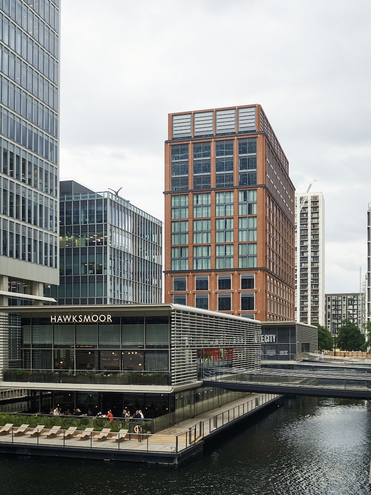 TRIBE London Canary Wharf 6/61
