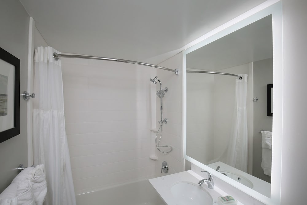 Best Western Sea Island Inn 14/42