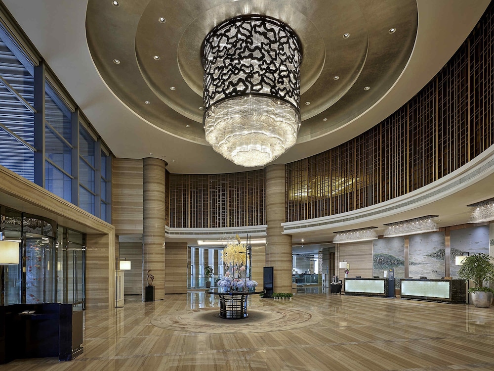 Pullman Wuxi New Lake 8/73
