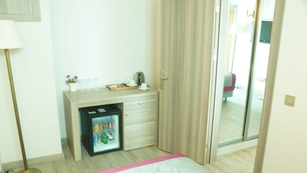 Dab Hotel 16/37