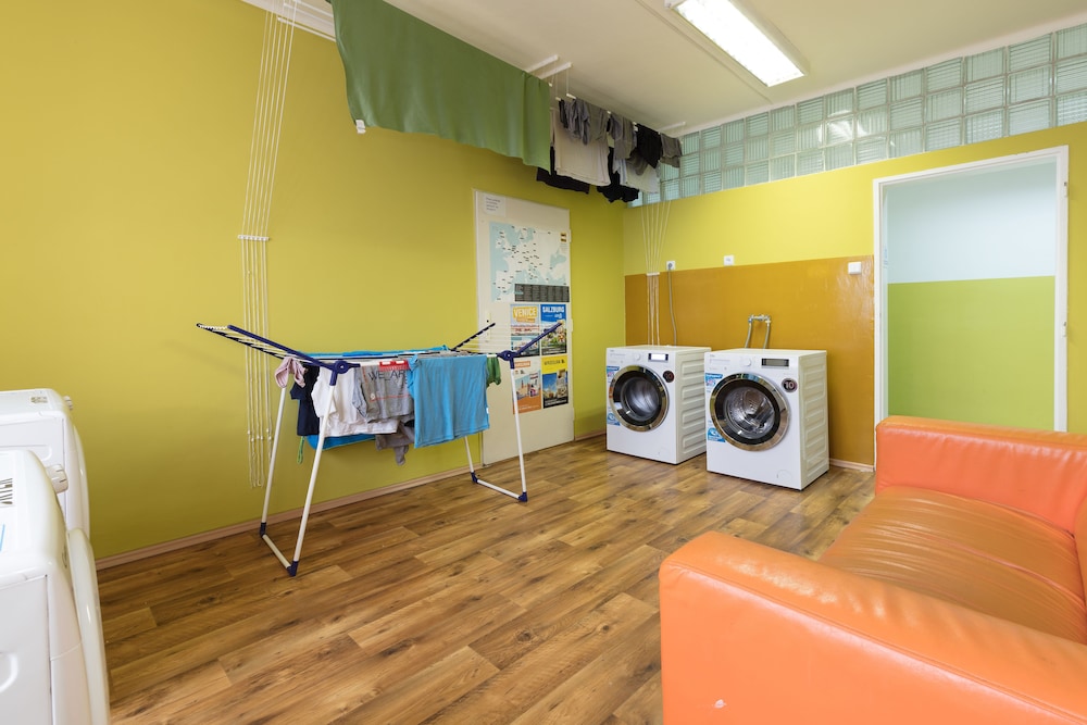 Patio Hostel 42/50