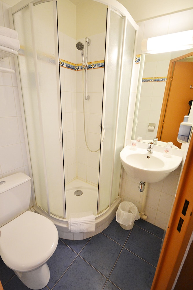 BEST HOTEL CAEN CITIS 47/51
