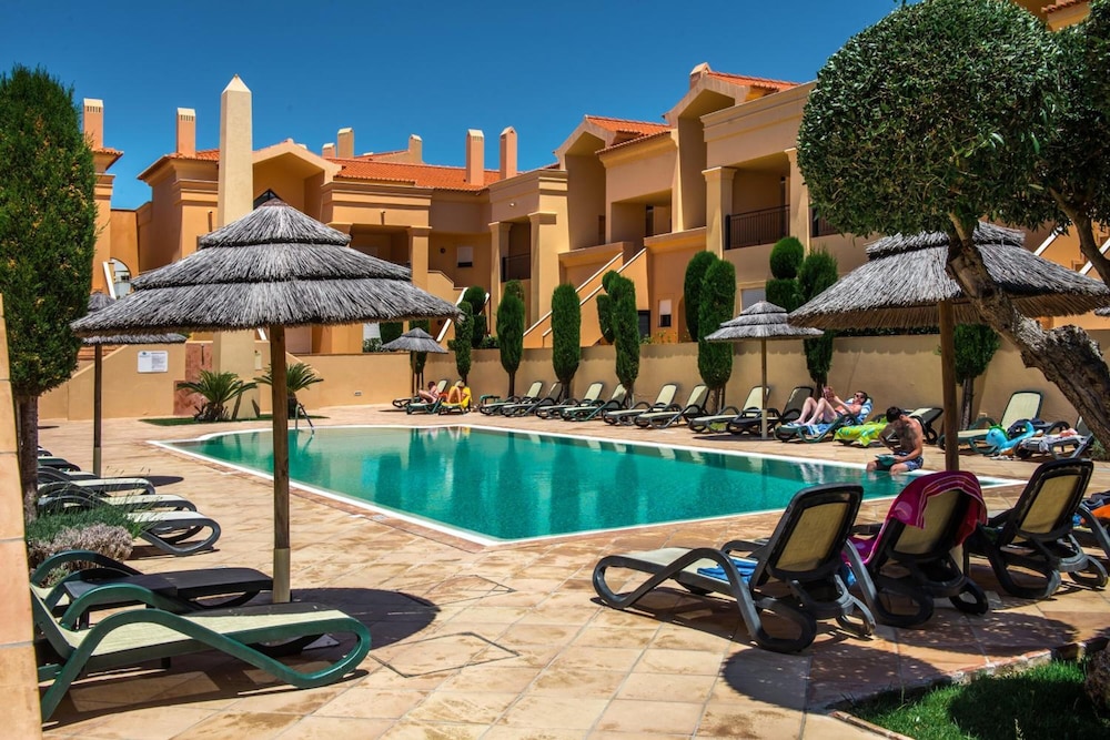 Baia da Luz Resort 6/72