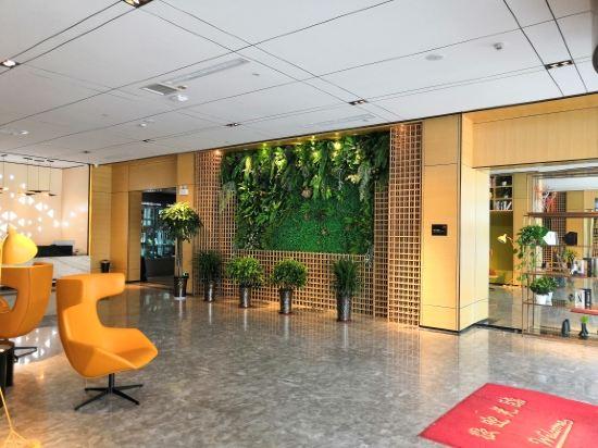 Jiayi Hotel (Heze Danyang Overpass) 23/27